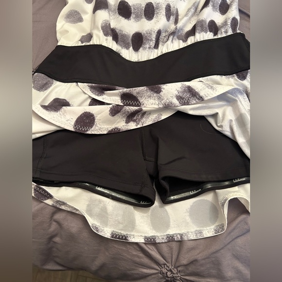 Lululemon jumper - Picture 9 of 11